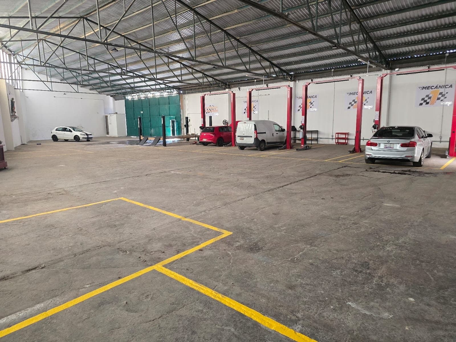 Traspaso Taller Mecánico en Bugambilias Puebla
