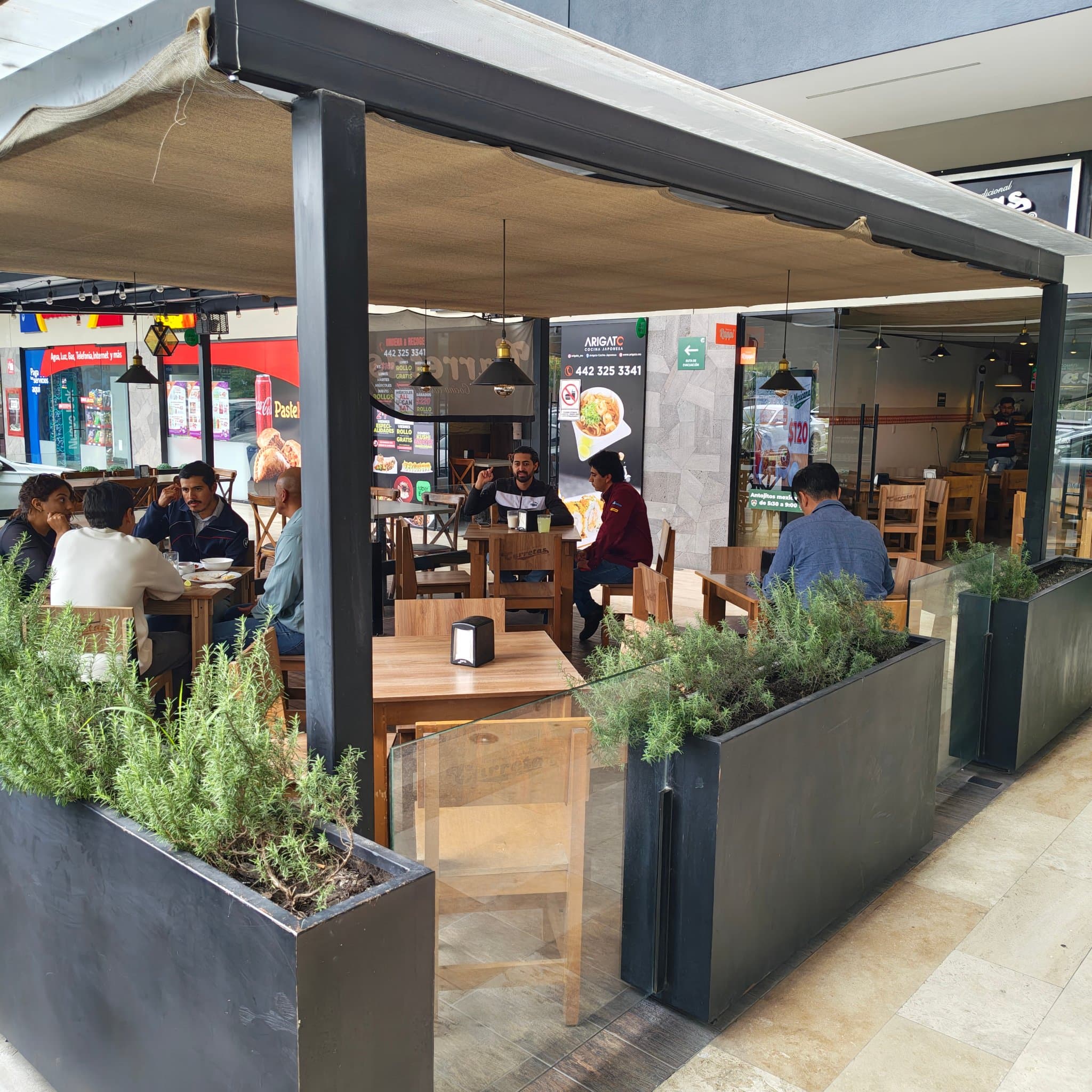 Traspaso Restaurante Aclientado en Querétaro - Imagen 1