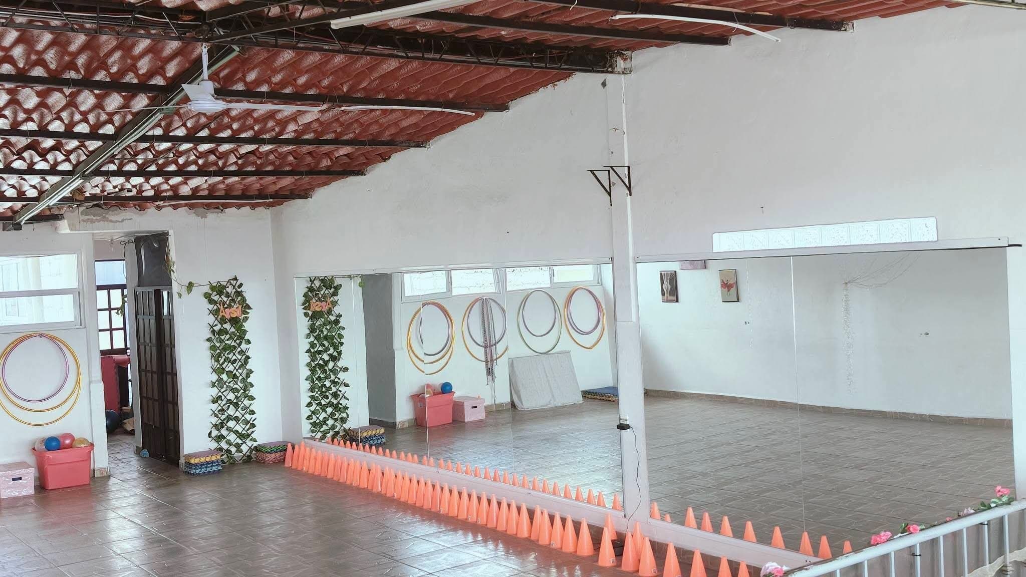 Traspaso de Academia de Danza + Agencia de XV Años