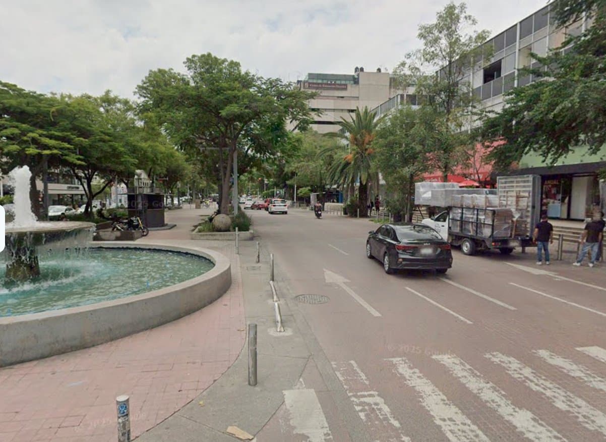 Venta o Traspaso de Ubicaciones Premium – GDL Av. Chapultepec - Imagen 1