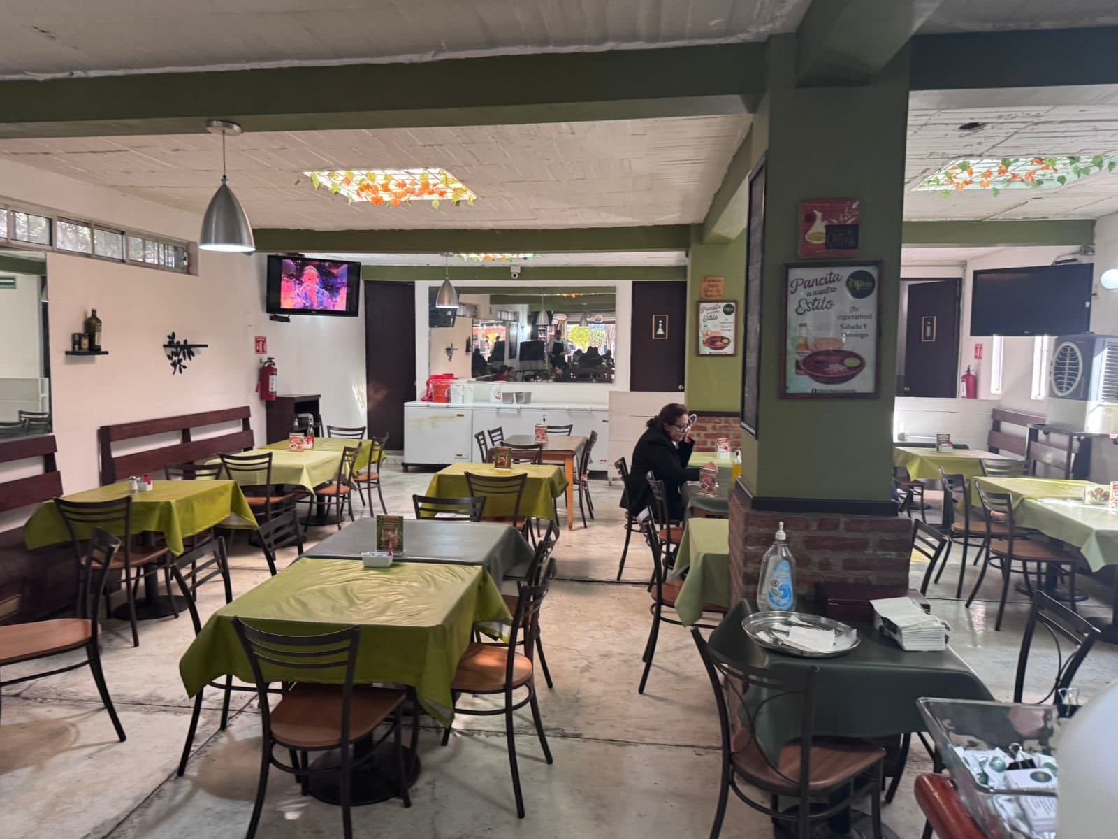 Traspaso Dos Restaurantes Cerca de Pemex en Colonia Anáhuac - Imagen 1