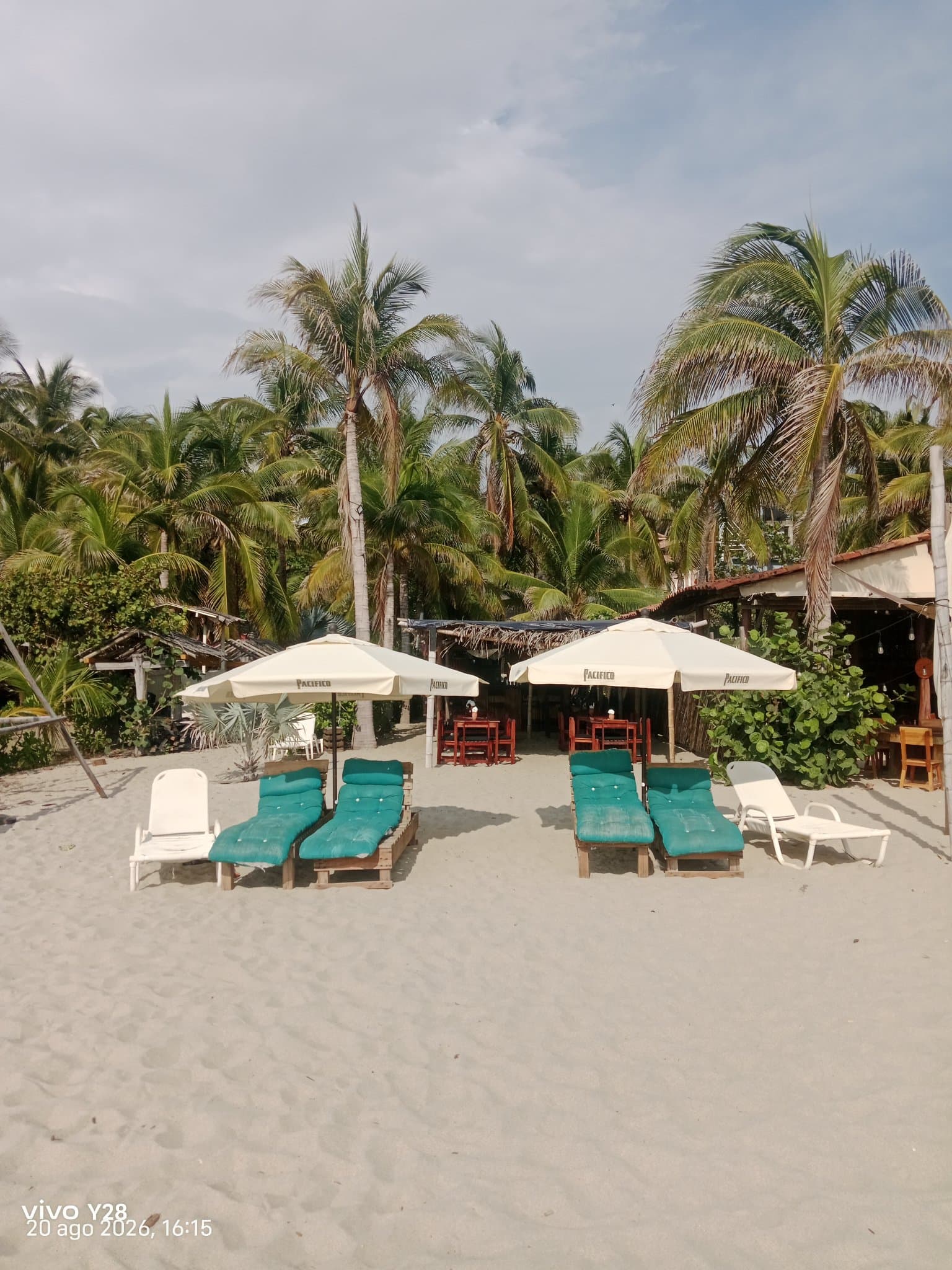 Traspaso de Restaurante-Bar en Playa Zicatela, Puerto Escondido