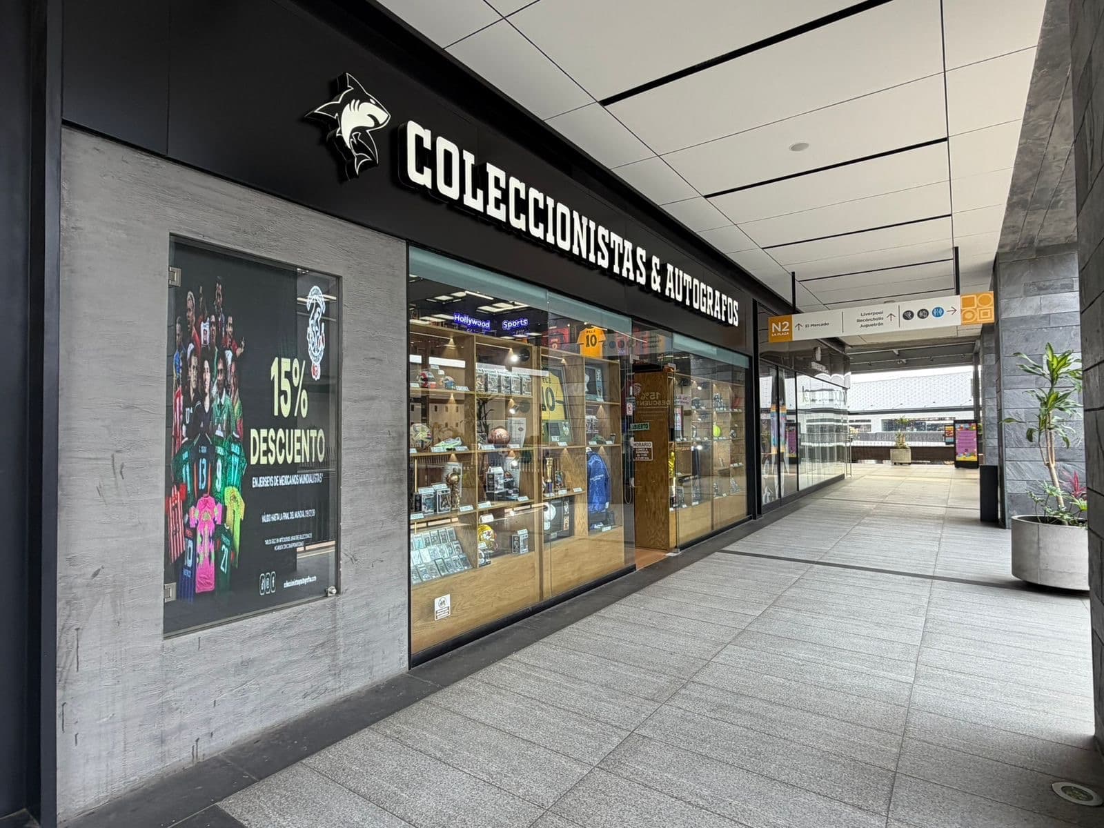 Traspaso Local Comercial en Plaza La Perla GDL - Imagen 1